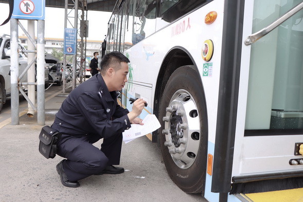 新能源公交車怎么上牌的,新能源公交車怎么上牌的啊，新能源公交車上牌流程詳解