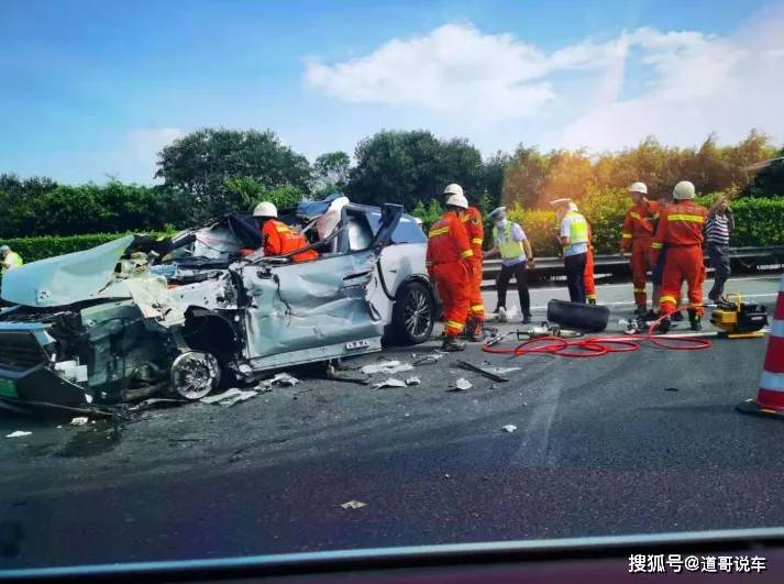 江西奉新車禍最新新聞,江西奉新車禍最新新聞報(bào)道，江西奉新車禍最新報(bào)道，事故進(jìn)展及傷亡情況更新