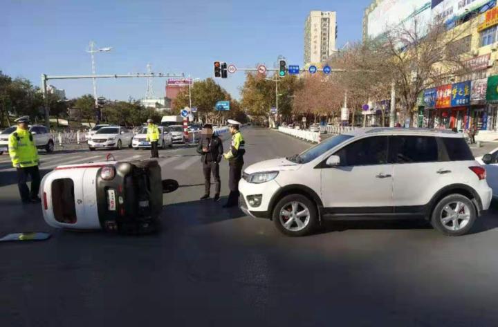 新能源車后窗打不開怎么辦？五大實用解決方案助你輕松應(yīng)對！，新能源車后窗打不開緊急情況處理指南