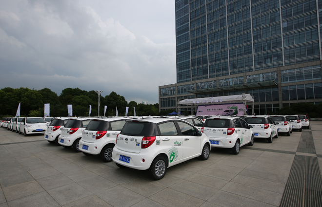 新能源汽車市場繁榮，各地商家競相發(fā)展，新能源汽車熱潮席卷全國，各地商家搶抓發(fā)展機遇