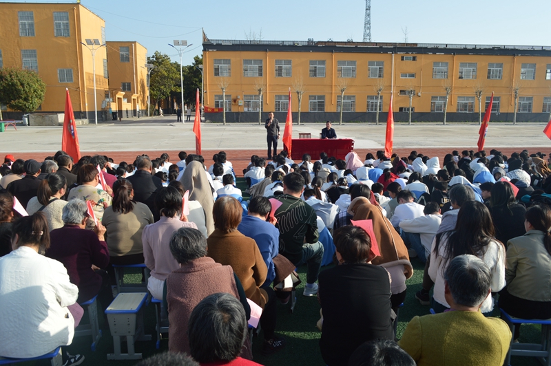 山東最新校園欺凌案件曝光，家校聯(lián)手，共建和諧校園，山東校園欺凌事件引發(fā)關(guān)注，家校合力構(gòu)建和諧校園環(huán)境